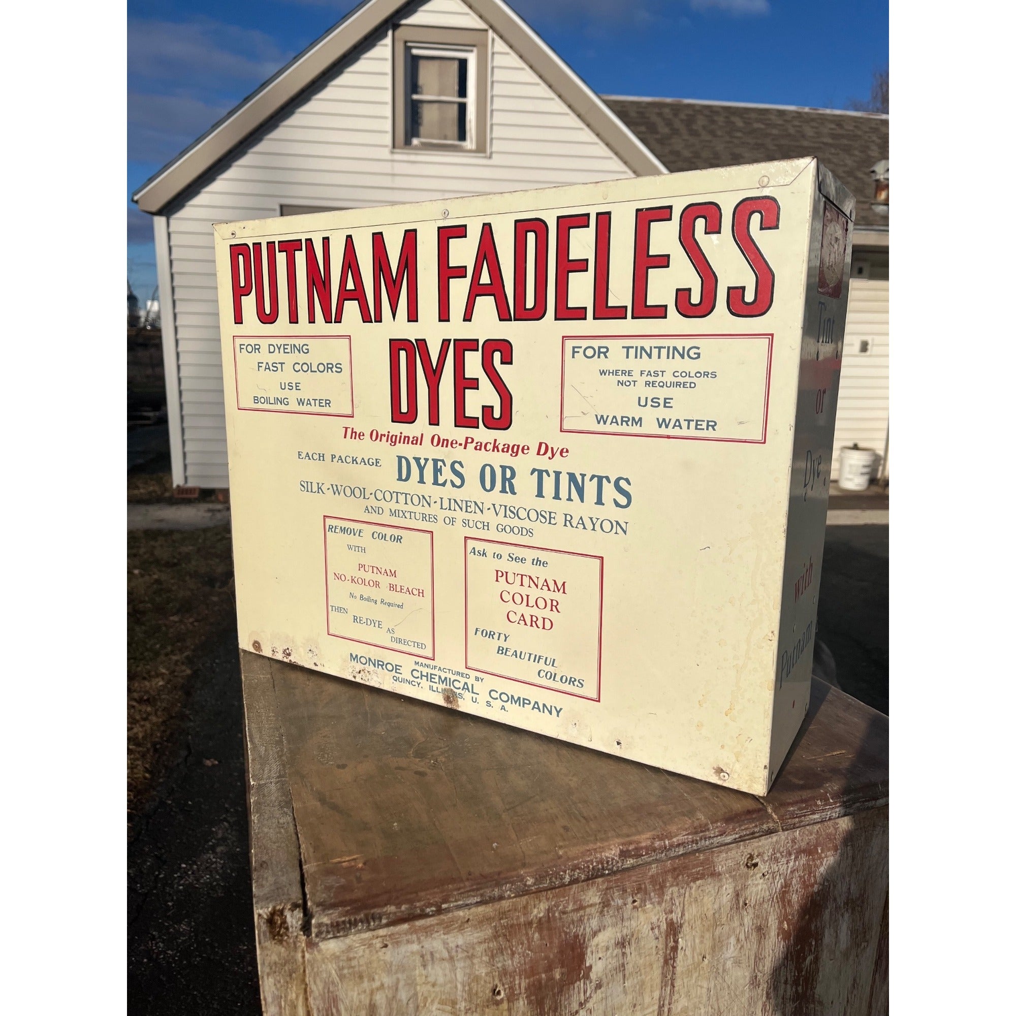 Vintage Putnam Fadless Dyes General Store Advetising Display Cabinet Shelf Sign