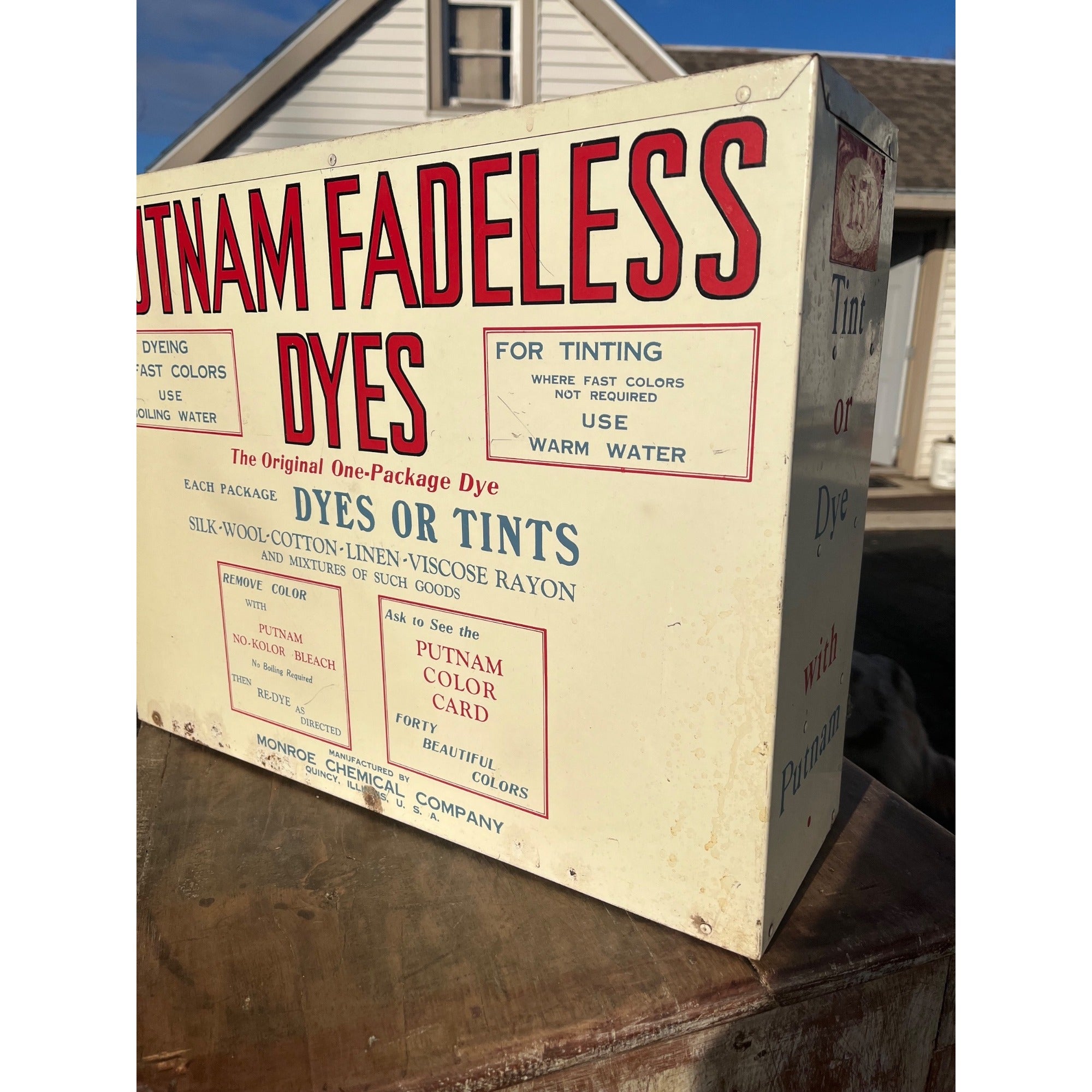 Vintage Putnam Fadless Dyes General Store Advetising Display Cabinet Shelf Sign