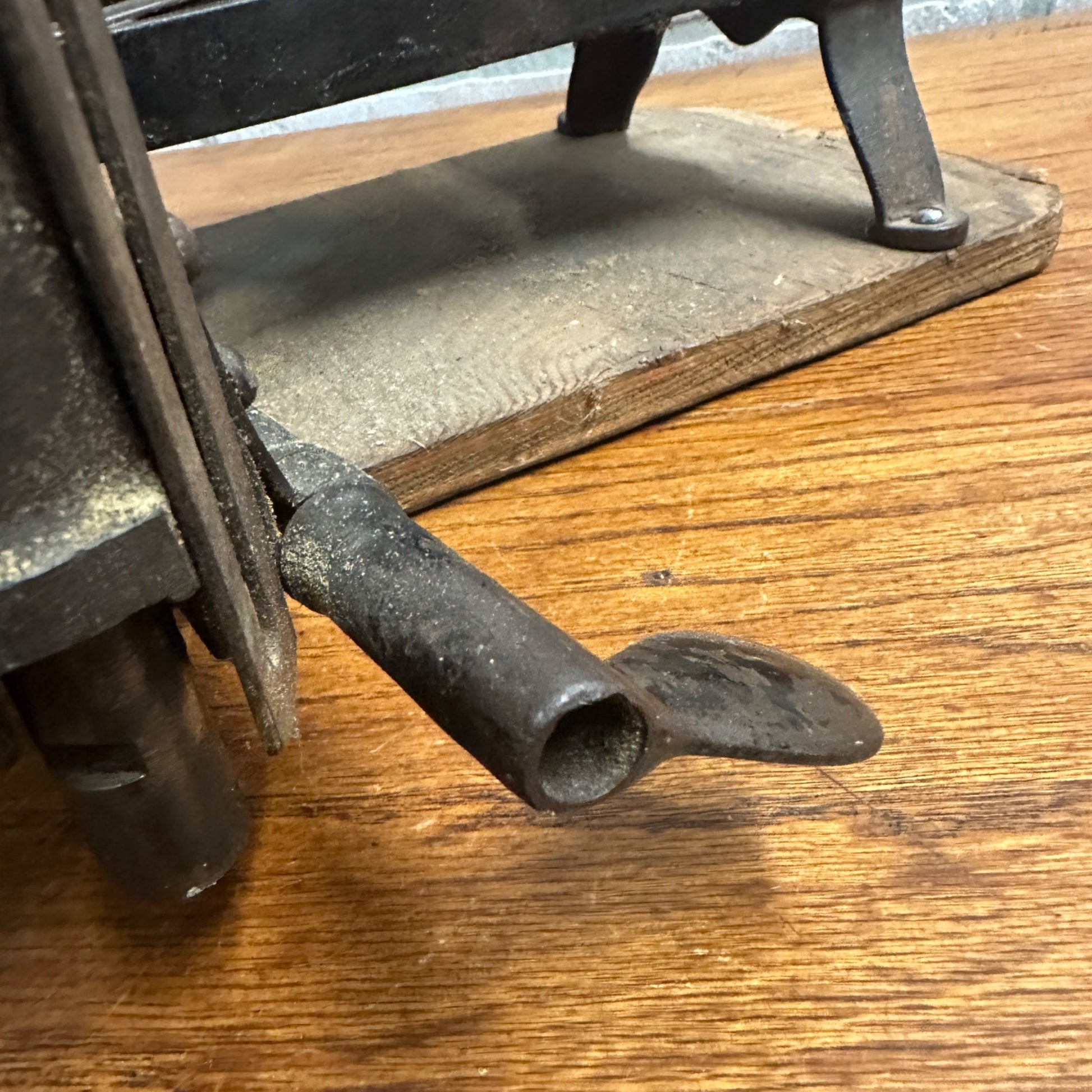 Antique Millers Falls Tool Co. Langdon Acme Miter Box ~ Cast Iron Size 2 No.73