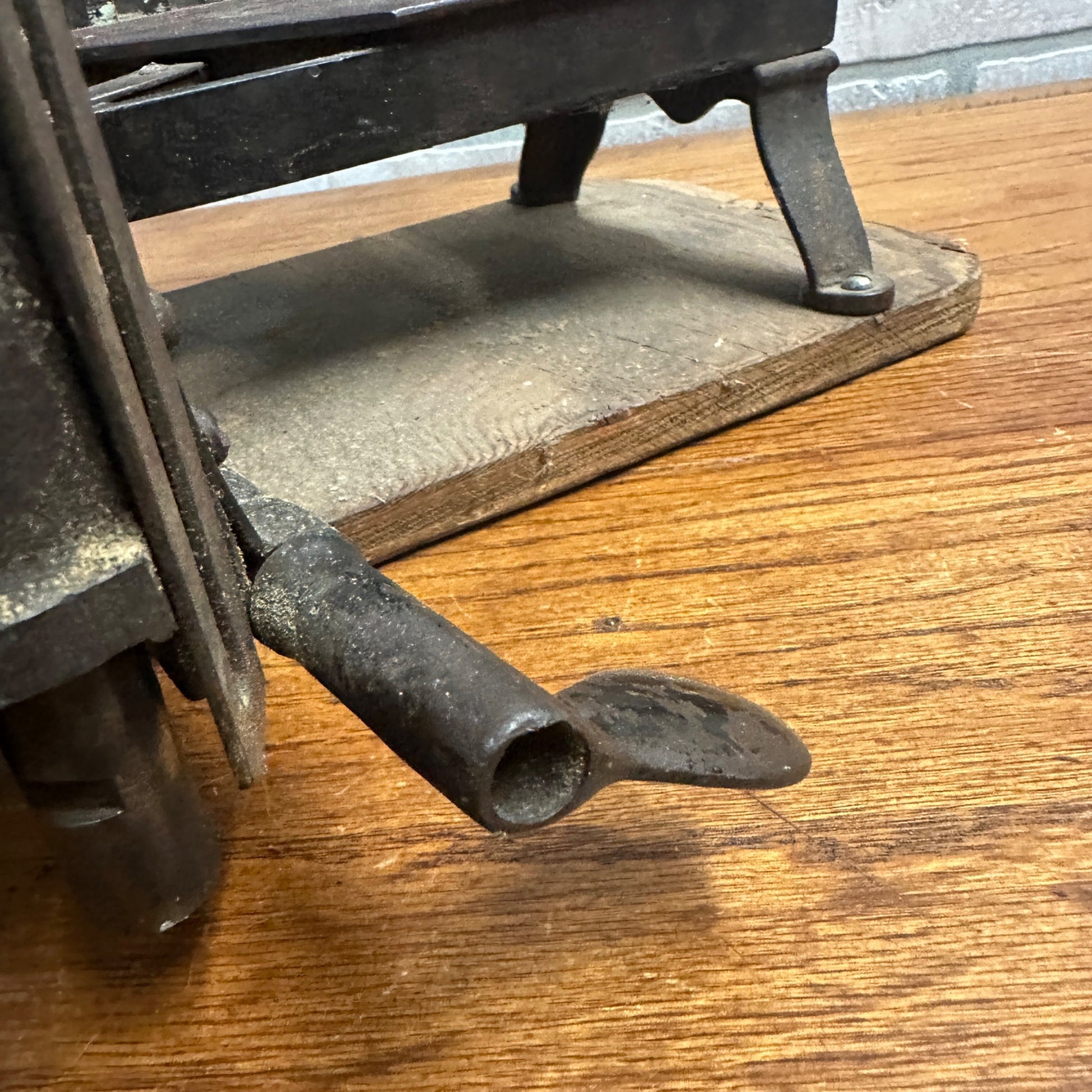 Antique Millers Falls Tool Co. Langdon Acme Miter Box ~ Cast Iron Size 2 No.73