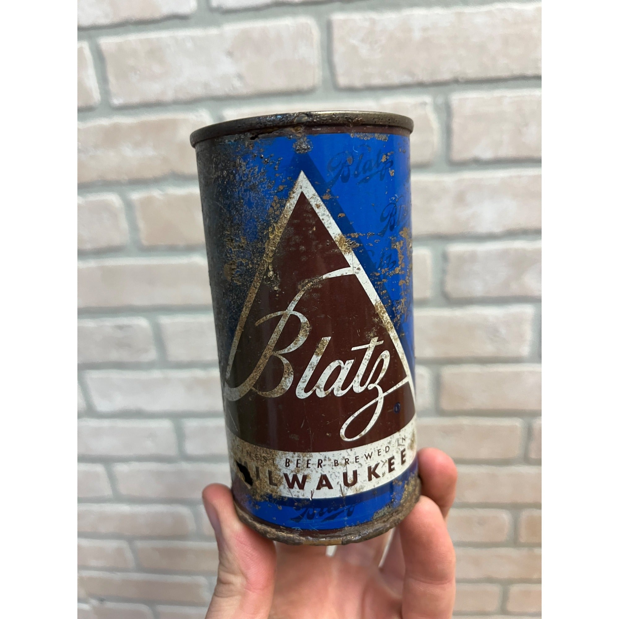 Blatz 1955 Christmas Beer Can RARE BLUE Milwaukee Vintage Flat Top Steel
