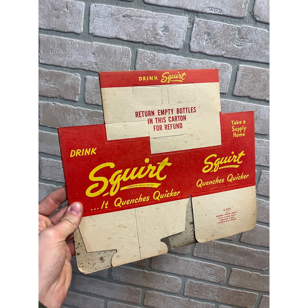 SCARCE Squirt 6-pack Cardboard Pop NOS Soda Bottle Carrier Tote Red Yellow 1947