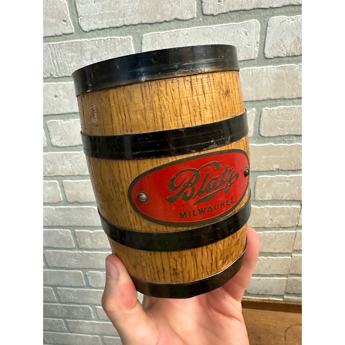 VINTAGE 1940'S BLATZ BEER WOODEN BARREL BANK SIGN MILWAUKEE WI