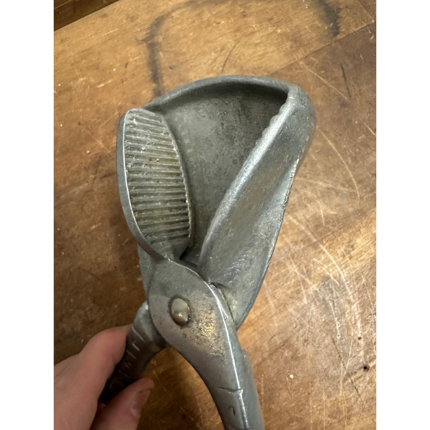 RARE Vintage 1940s E.B. Aluminum Alloy Hand Juicer Kitchen Tool