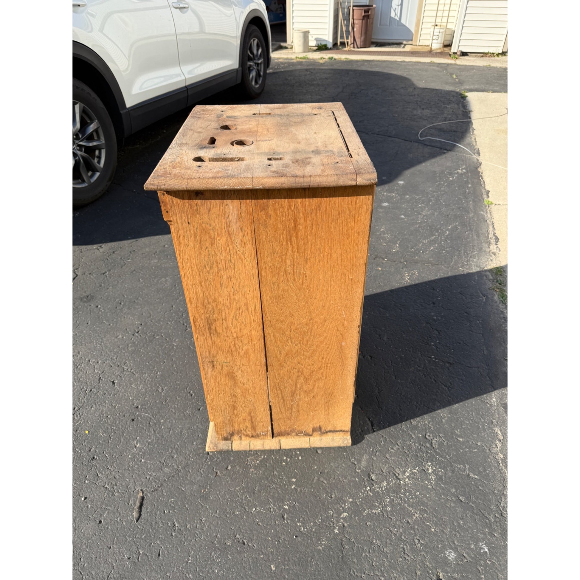 5¢ Mills Novelty Co. OK Automatic Gum Vender Slot Machine Wood Base Oak