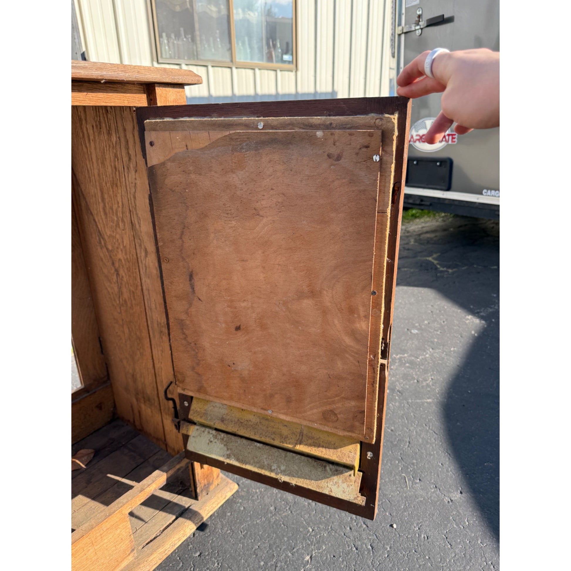 5¢ Mills Novelty Co. OK Automatic Gum Vender Slot Machine Wood Base Oak
