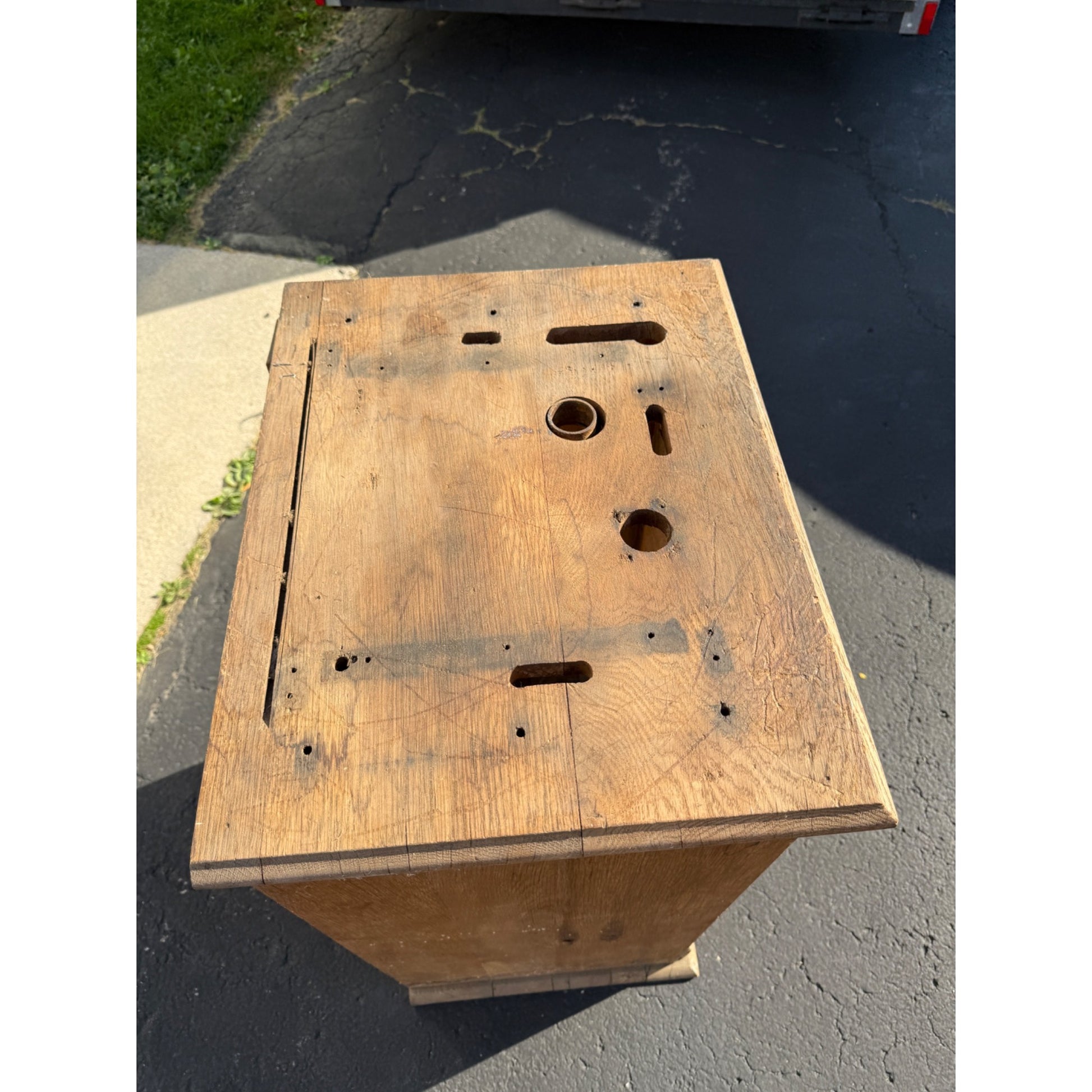 5¢ Mills Novelty Co. OK Automatic Gum Vender Slot Machine Wood Base Oak