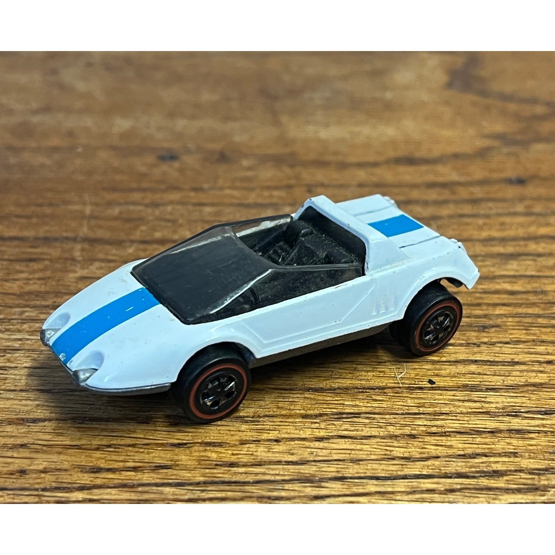 Vintage 1969 Hot Wheels Redline Jack Rabbit Special White Blue Stripe US  CLEAN