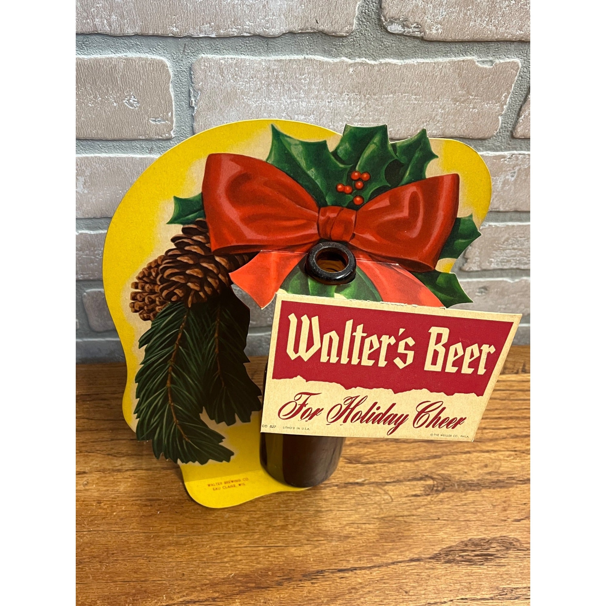 Vintage Walter's Brewing Co. Holiday Beer Advertising Sign Display Eau Claire WI
