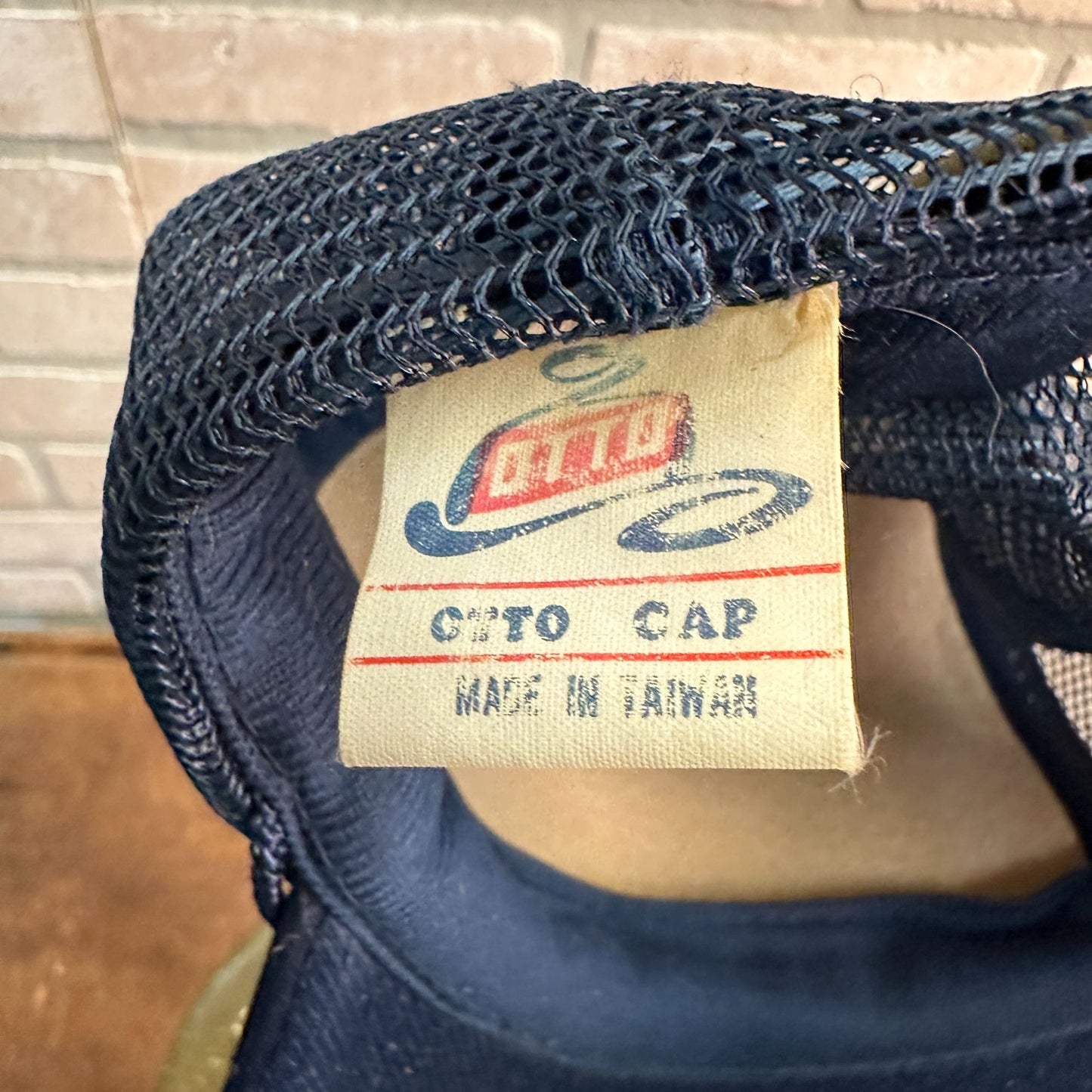 VINTAGE NAVY BLUE BITCH FUNNY COMEDIC RETRO SNAPBACK HAT