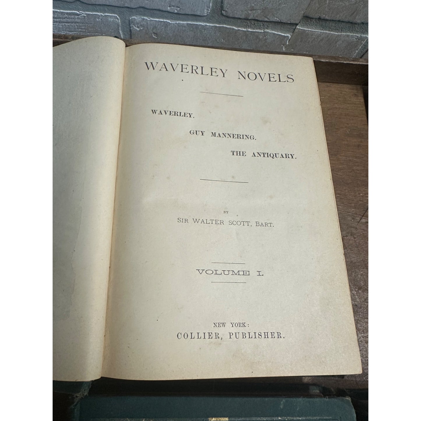 Sir Walter Scott : The Waverly Novels 1887 Nine Volume Set of 28 Novels Complete