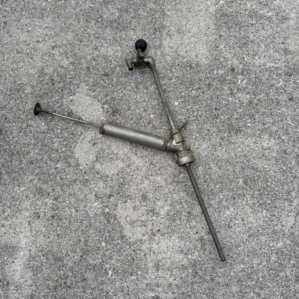 Vintage Perlick Milwaukee Slant Beer Keg Barrel Pump Tap Tapper Ball Knob Handle