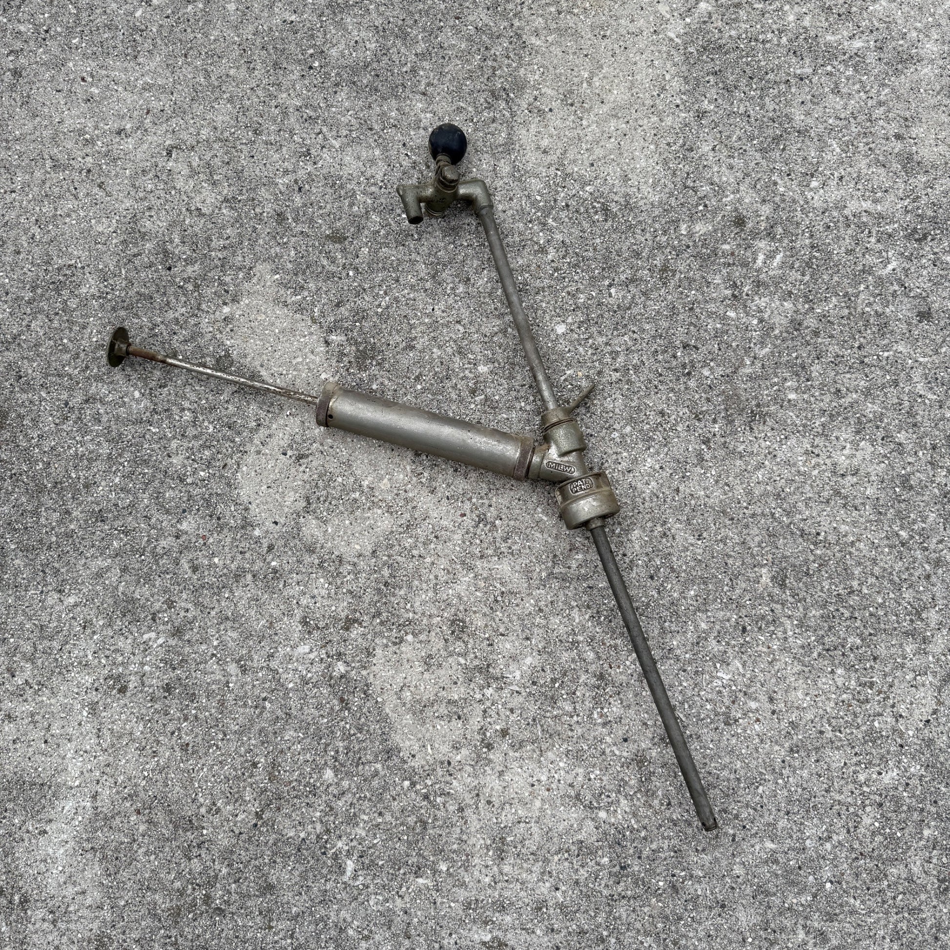 Vintage Perlick Milwaukee Slant Beer Keg Barrel Pump Tap Tapper Ball Knob Handle