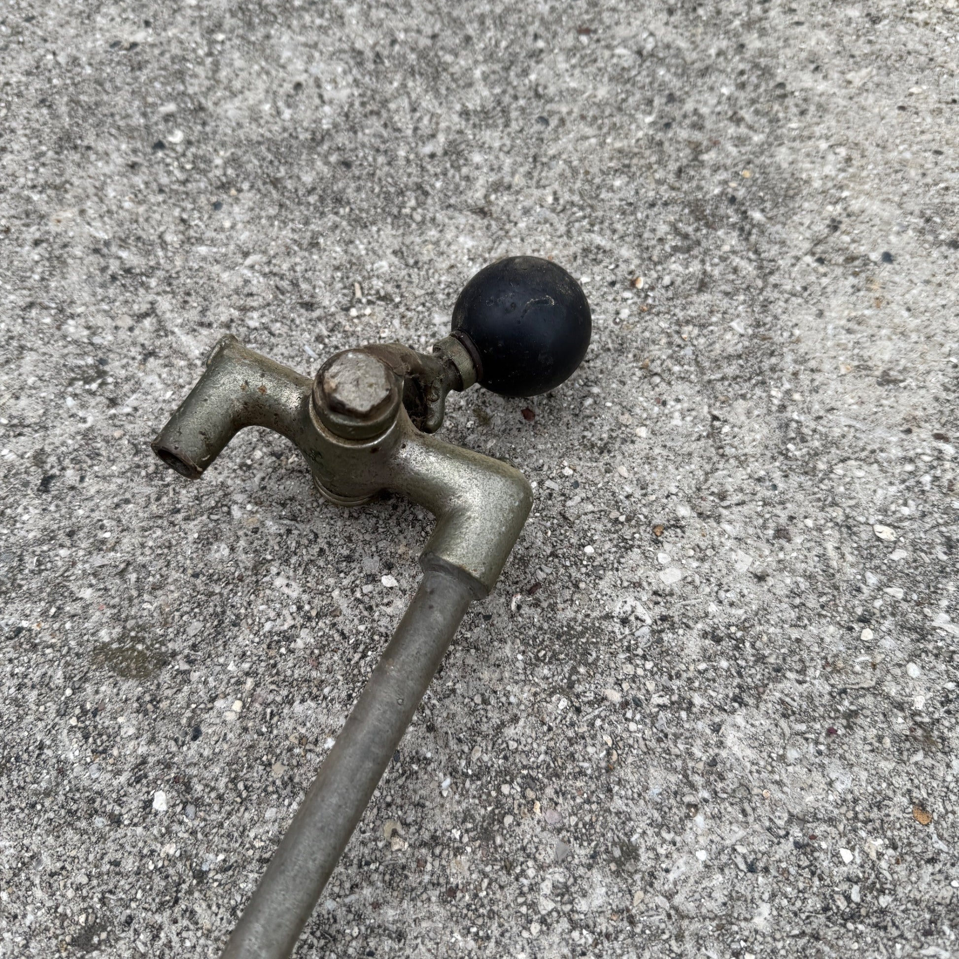 Vintage Perlick Milwaukee Slant Beer Keg Barrel Pump Tap Tapper Ball Knob Handle