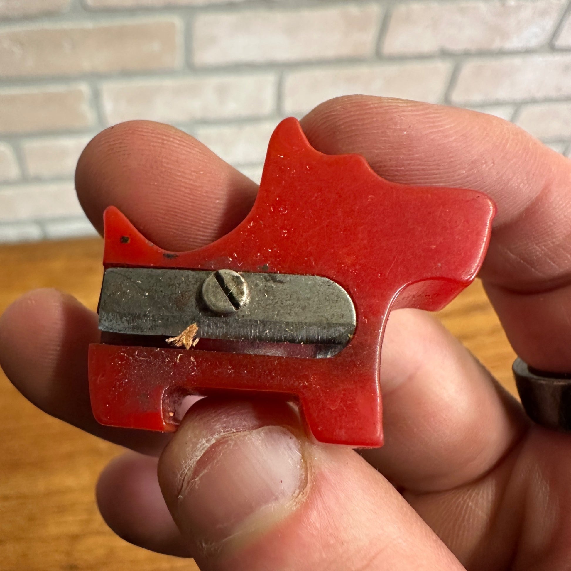 Vintage Marbled Bakelite Scotty Dog Pencil Sharpener Red