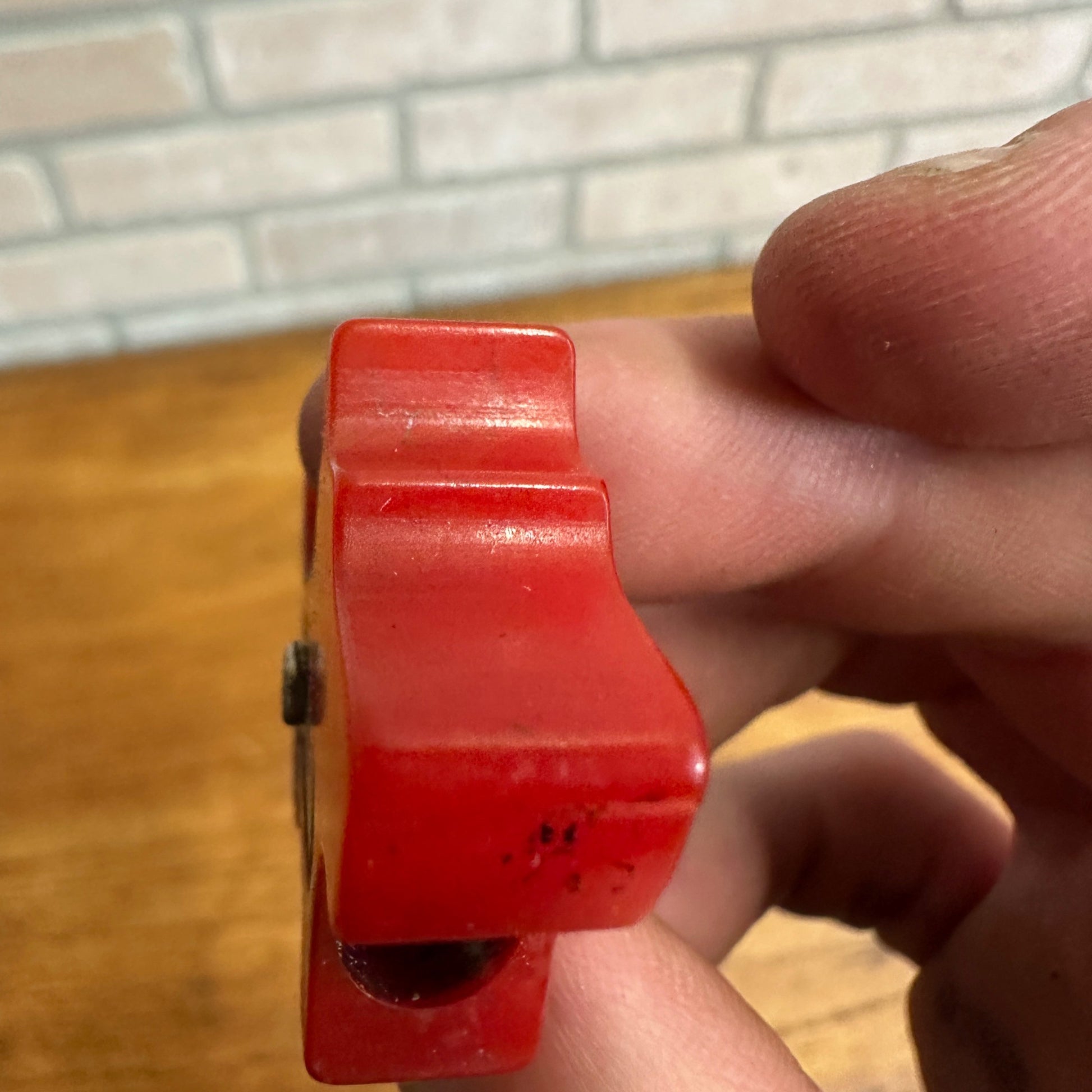 Vintage Marbled Bakelite Scotty Dog Pencil Sharpener Red