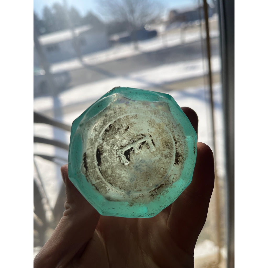 SM. EATON Watertown Wisconsin Blob Top Soda Bottle Hutchinson Hutch WI Wis