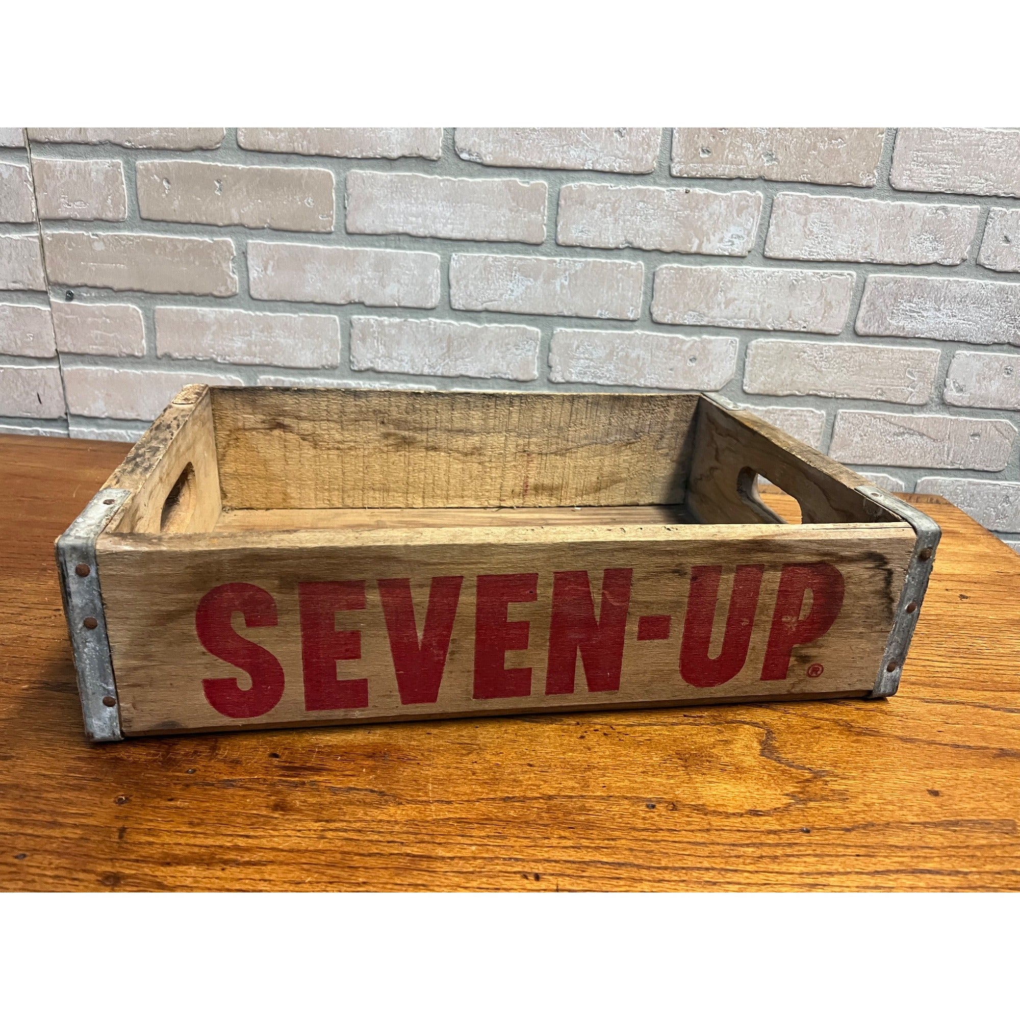Vintage Seven-Up 7UP Wood Soda Crate  Joyce Beverage Inc Advertising Bottle Carrier