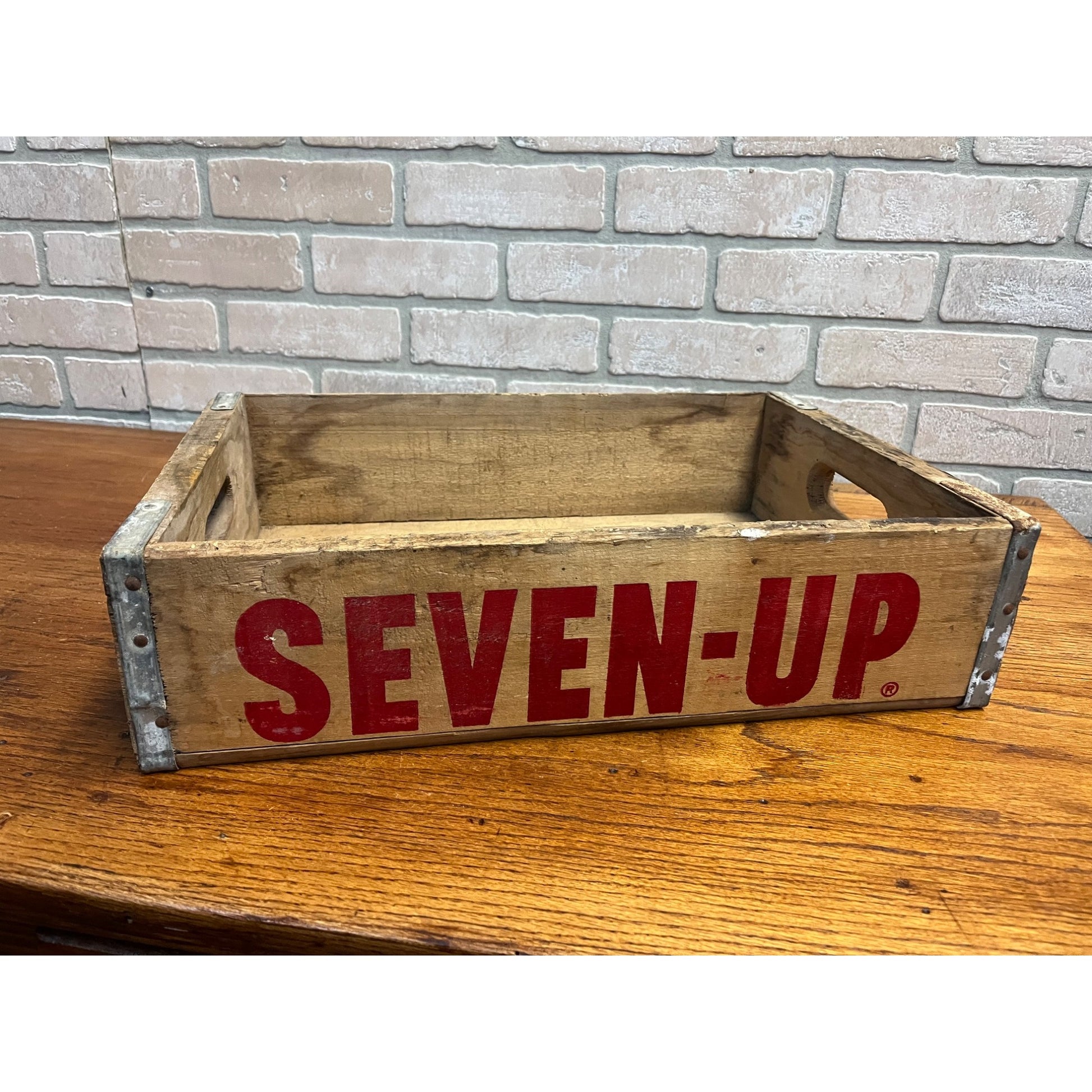 Vintage Seven-Up 7UP Wood Soda Crate  Joyce Beverage Inc Advertising Bottle Carrier
