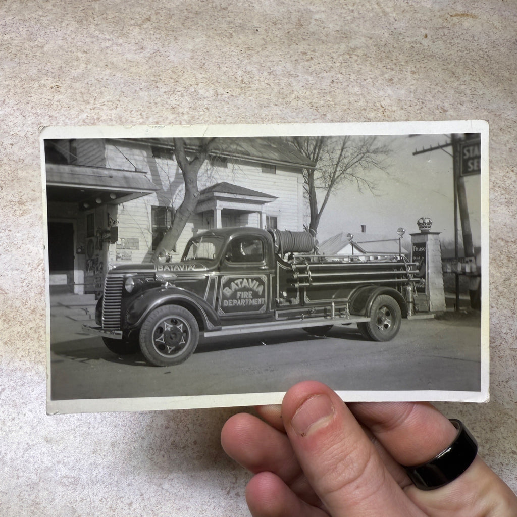 RPPC Batavia Wis Fire Dept Fire Truck At Standard Service Station Postcard RPPC