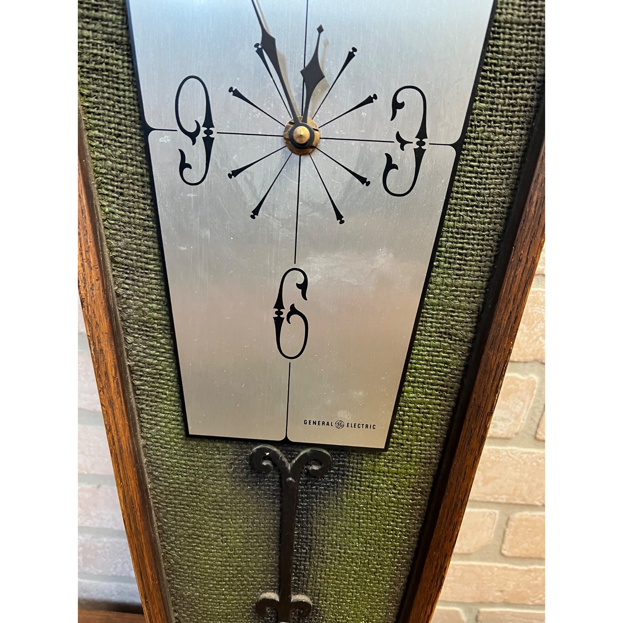 RARE Vintage General Electric Mid-Century Wall Clock Gothic Coffin GE "Spanish"