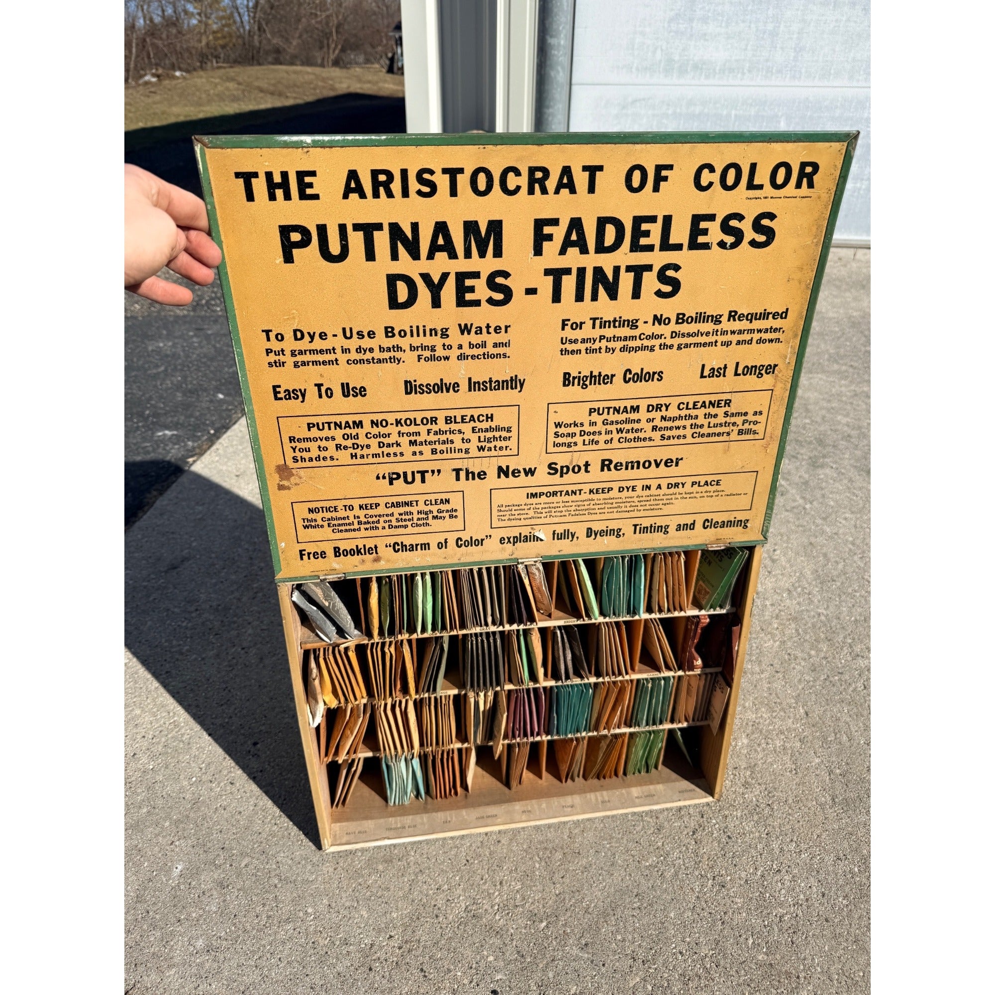 Vintage Putnam Fadeless Dyes & Tints Store Display Advertising Cabinet Sign