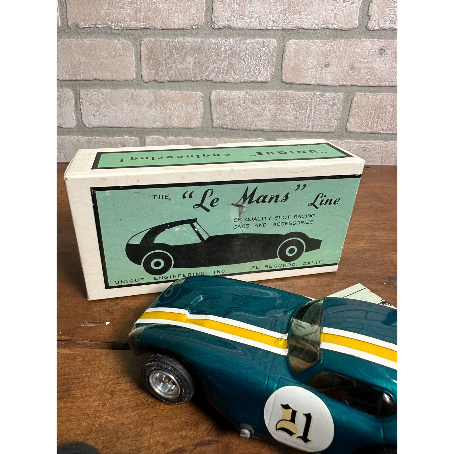 VINTAGE SLOT CAR THE "LE MANS" LINE " LITE-NING" 1/24 SCALE CAR #2417