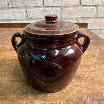 VINTAGE BROWN GLAZE STONEWARE CROCK BEAN POT WITH HANDLES W LID POTTERY USA 4.5"