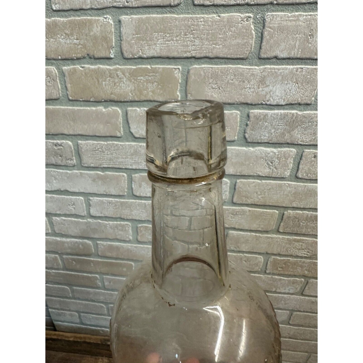 Vintage 1930s Wright's Family Liquors Milwaukee Wis Whiskey Glass Bottle Embosse