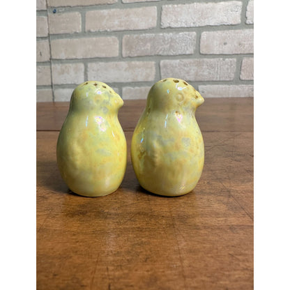 Vintage 1950s Baby Chick Lusterware Yellow 2" Mini Salt & Pepper Shakers Pair Japan