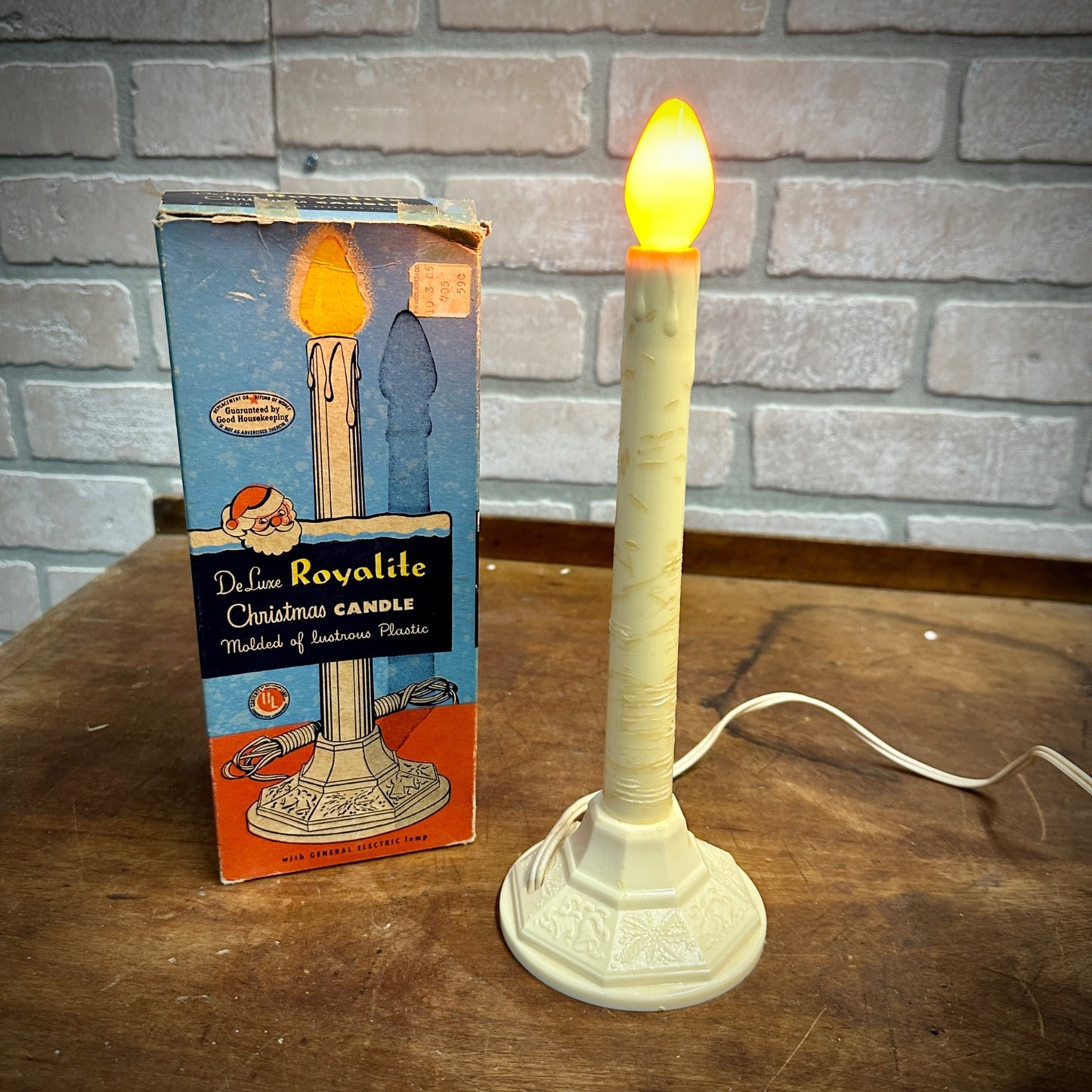 Vintage 1950s Deluxe Royalite Christmas Candle Electric Lighted w/ Box - Works