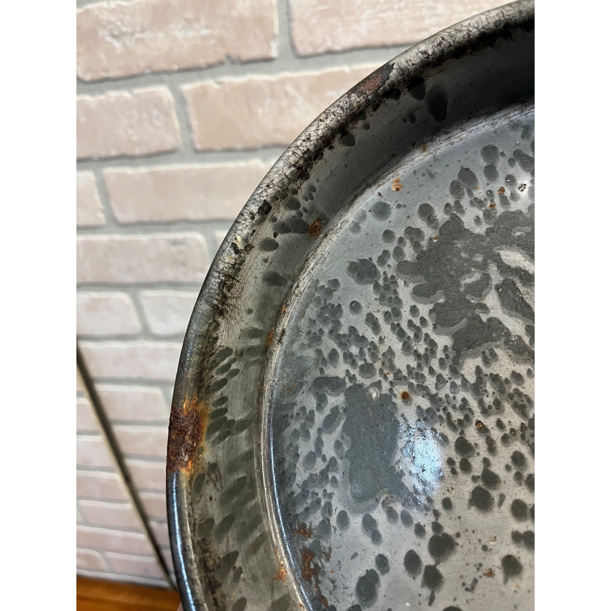 Antique Primitive Graniteware Enamelware Round Pie Plate/ Baking Dish/ Farmhouse/ Kitchen Decor, Grey