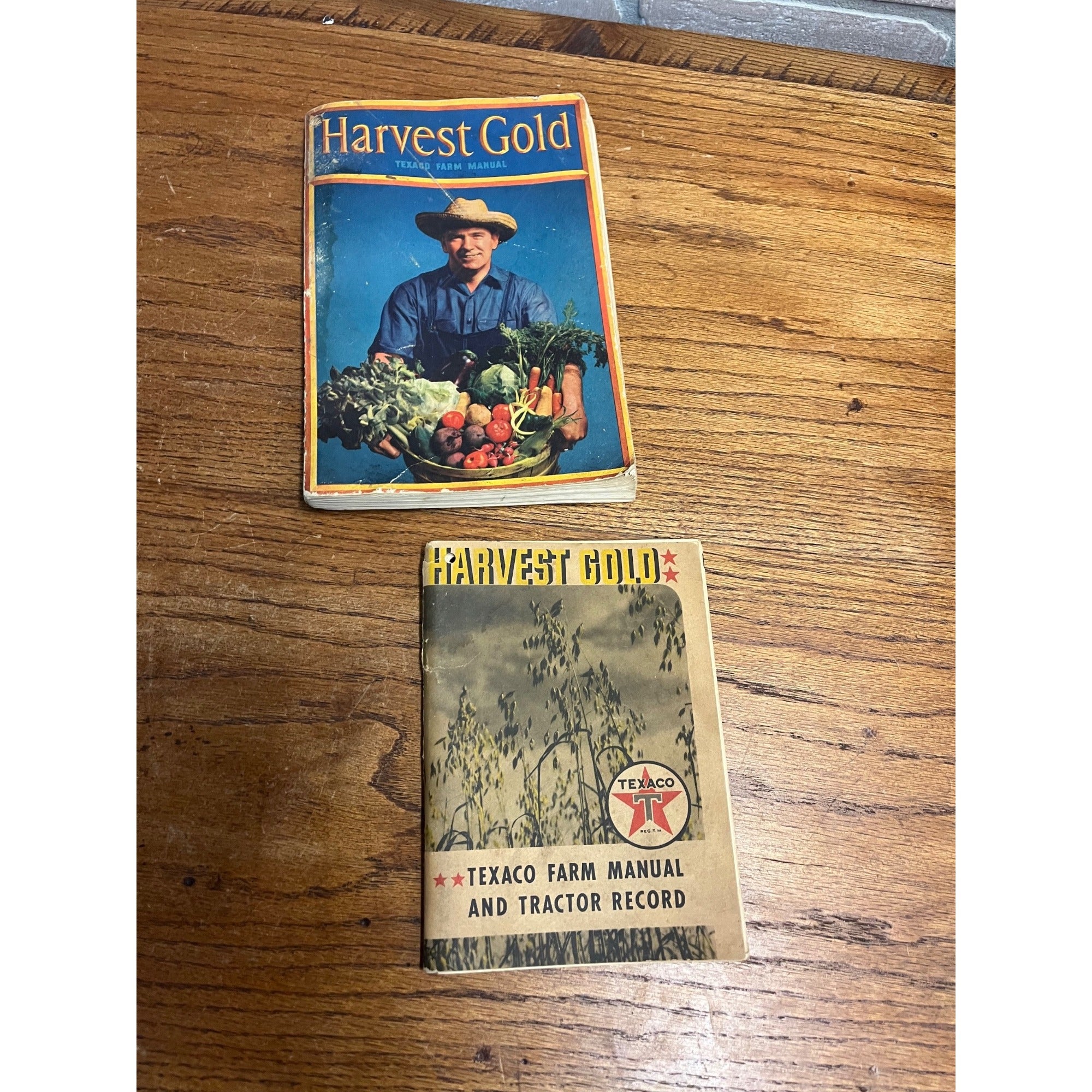 Vintage 1940s Texaco Oil Harvest Gold Farm Manual & Tractor Record Book