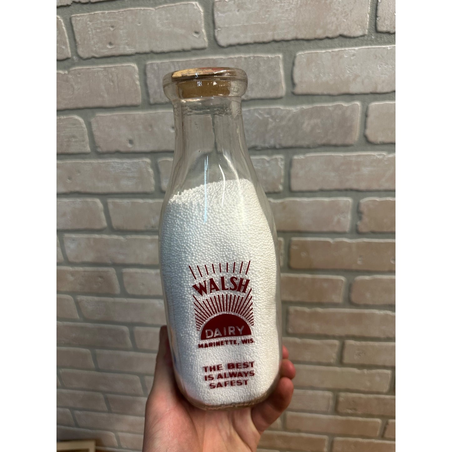 Vintage Walsh Dairy Marinette WI Wis Milk Bottle One Quart Wisconsin