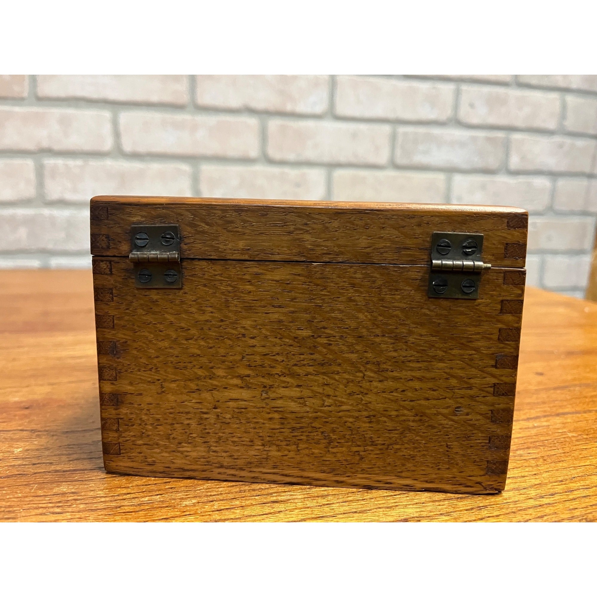 Vintage Shaw-Walker Quatersawn Oak Index Card File Box Recipe Box