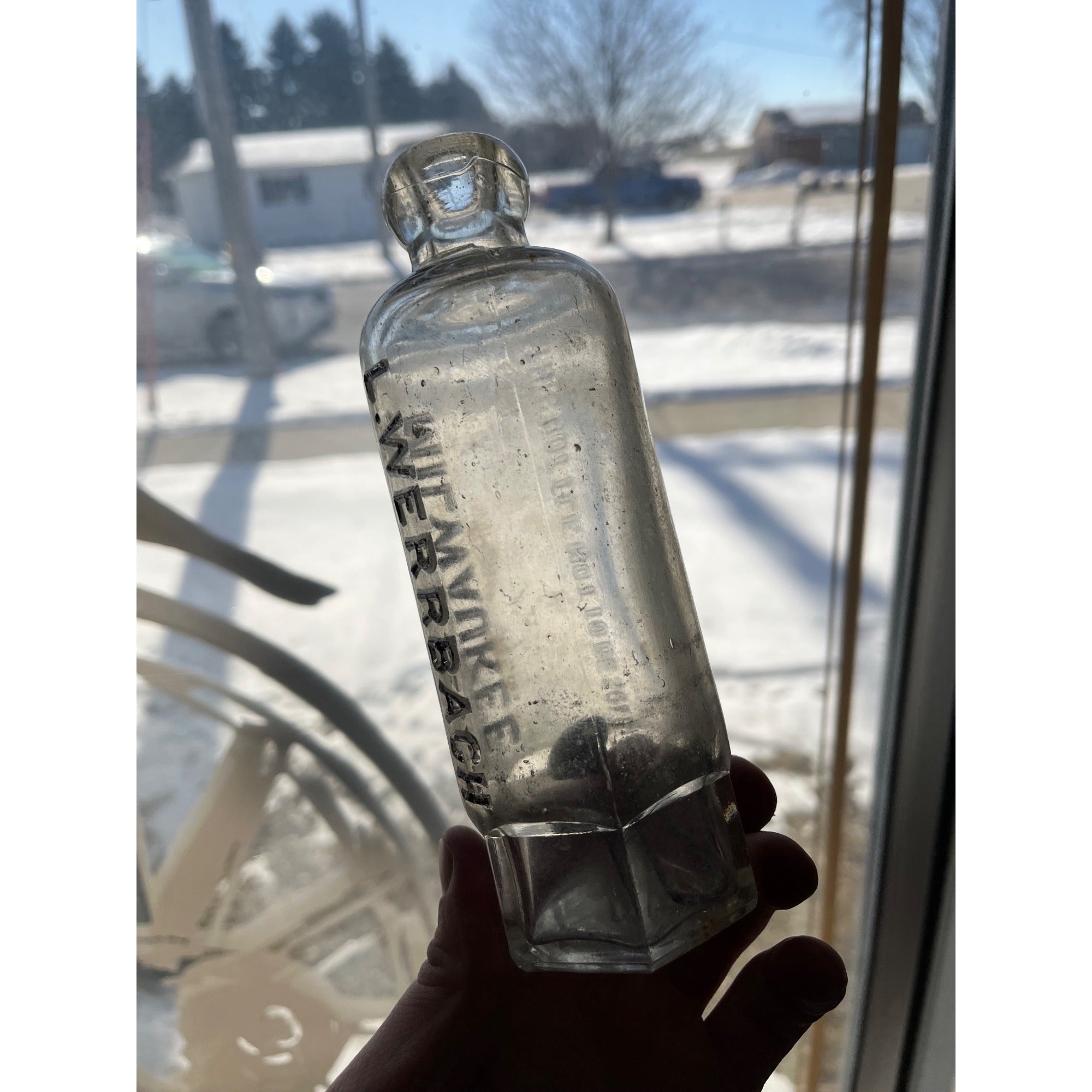 L. Werrbach c1890s Milwaukee Wis Embossed Soda Bottle Blob Top Hutchinson