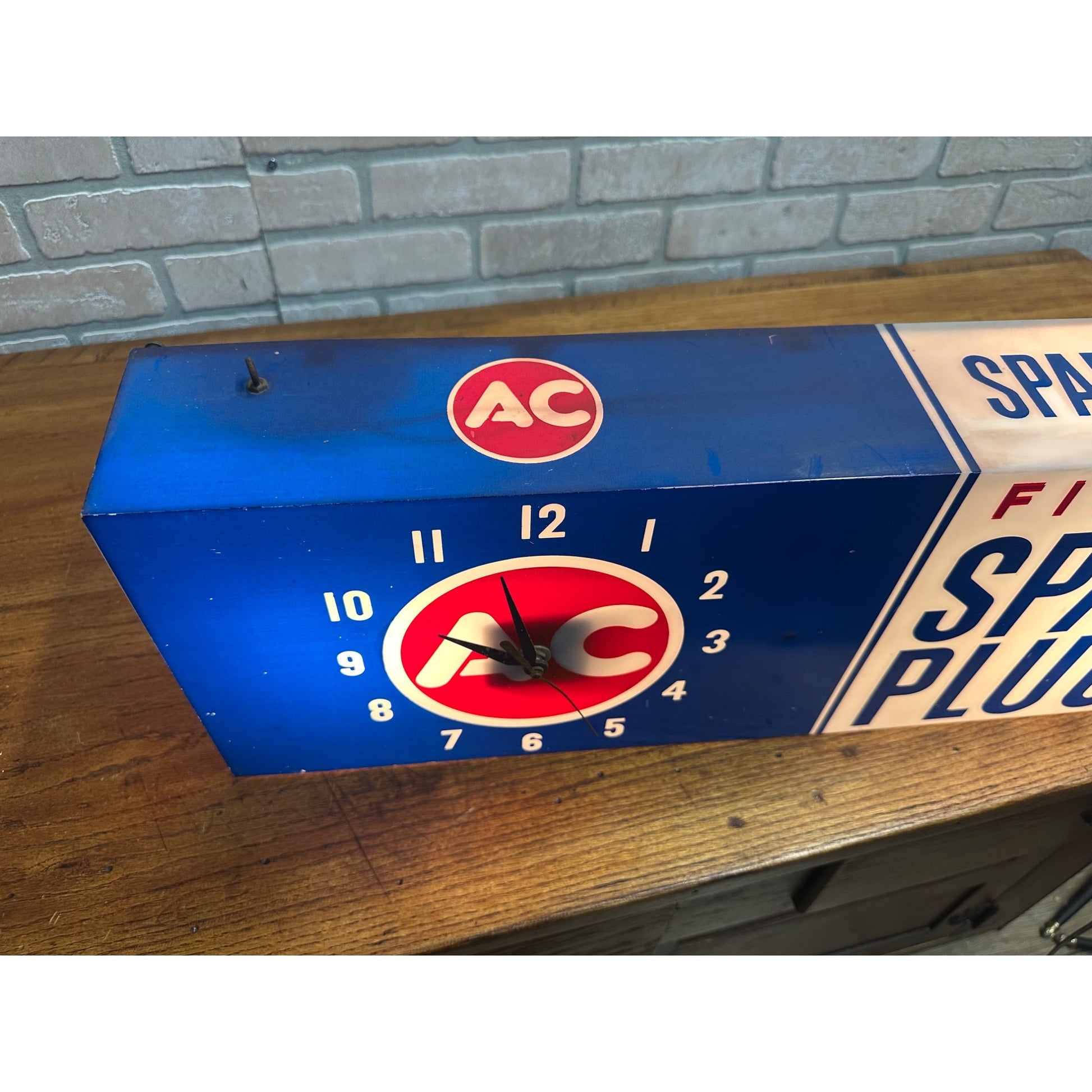 Vintage AC Spark Plugs Lighted Advertising Sign Plastic Auto Garage Gas Oil