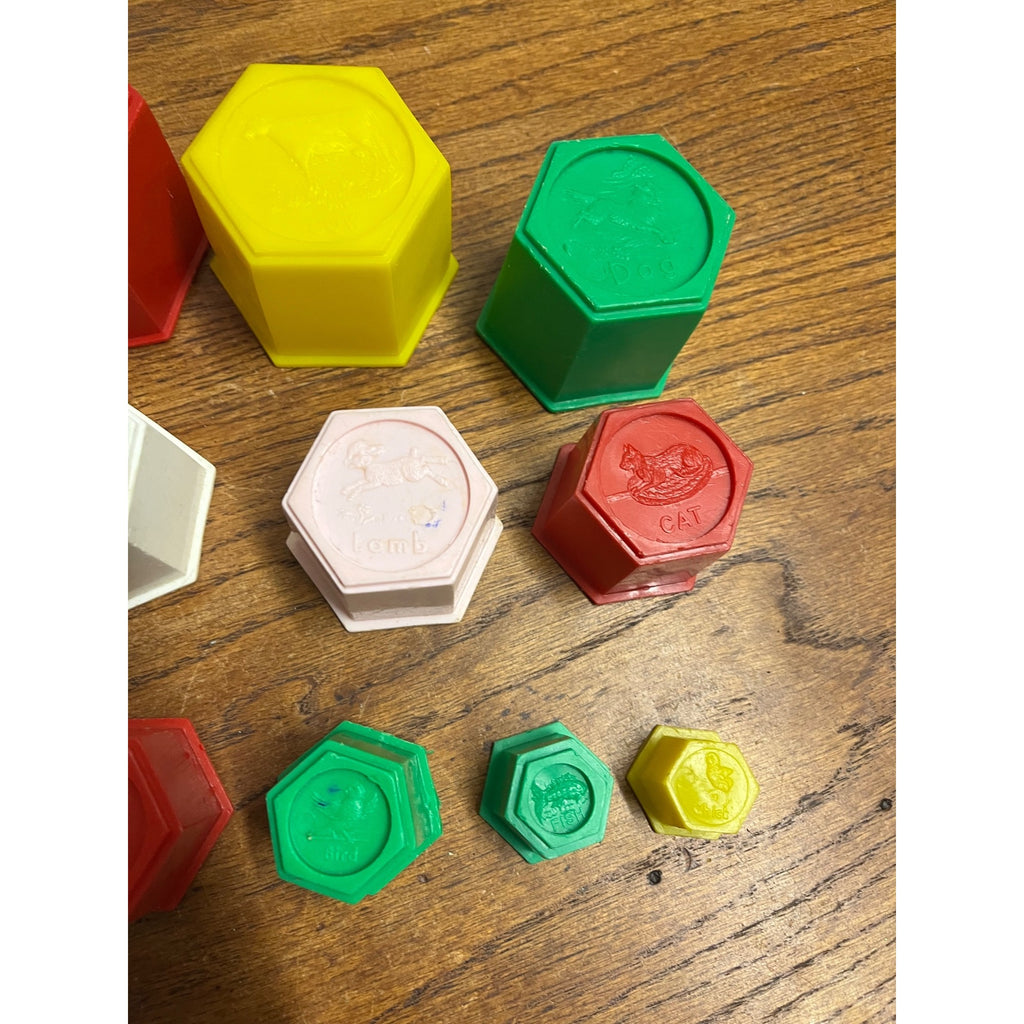 Vintage 1960s Child's Guidance Dolphin Puzzle Plastic Stacking Ring Toy + Cups