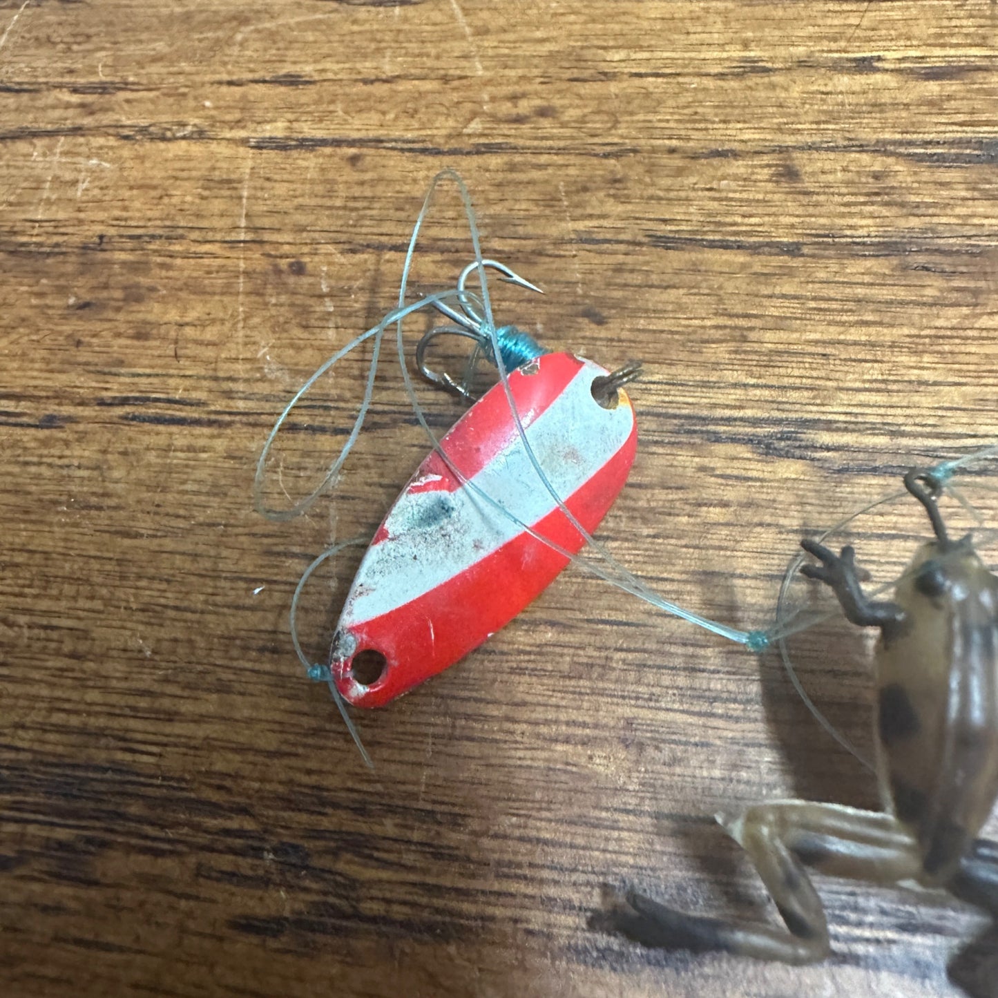 Vintage Small 1-1/2" Frog Lure Rubber w/ Red White Spinner