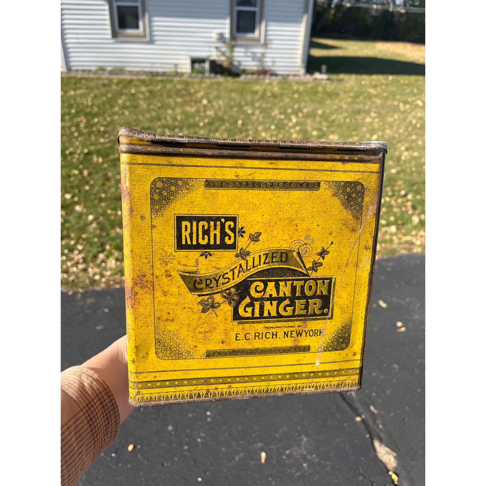 Vintage E.C. Rich New York Canton Ginger Large Spice Tin Advertising Yellow