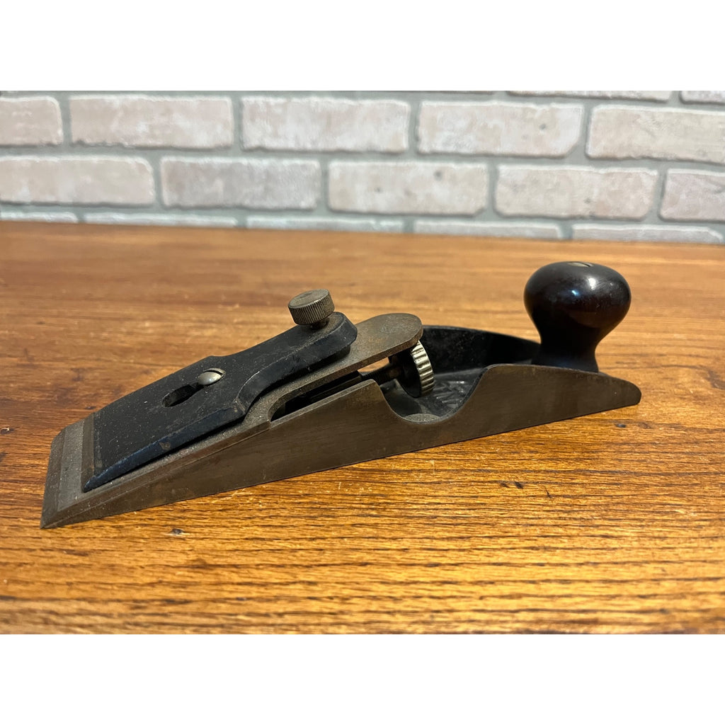 Stanley Rule & Level Co. No. 97 Cabinet Makers Chisel Plane Type 5 (1910-1919)