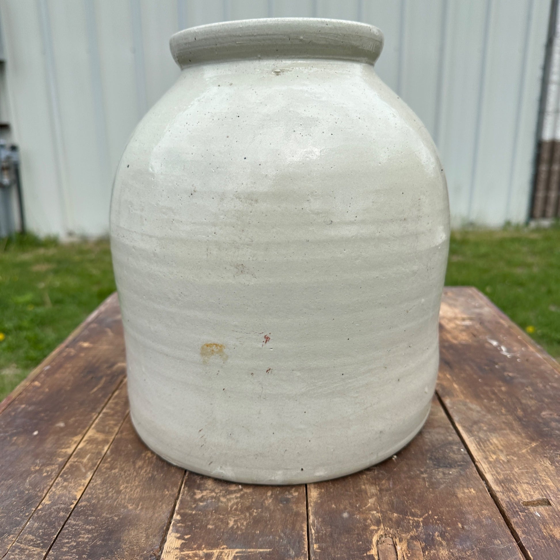 Antique White Stoneware 2 Gallon Crock Primitive