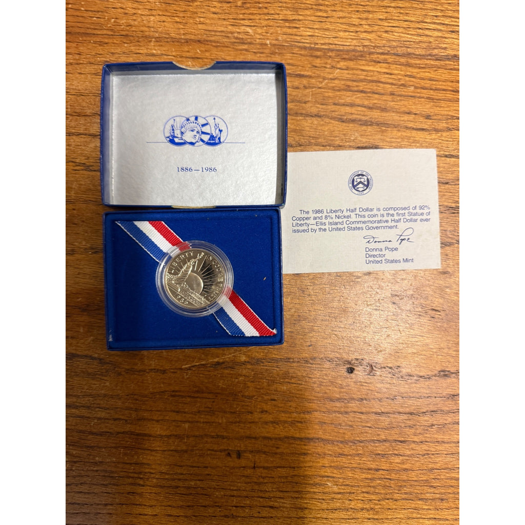 1986 Statue of Liberty Proof Half Dollar Commemorative Coin Original Box Pack.