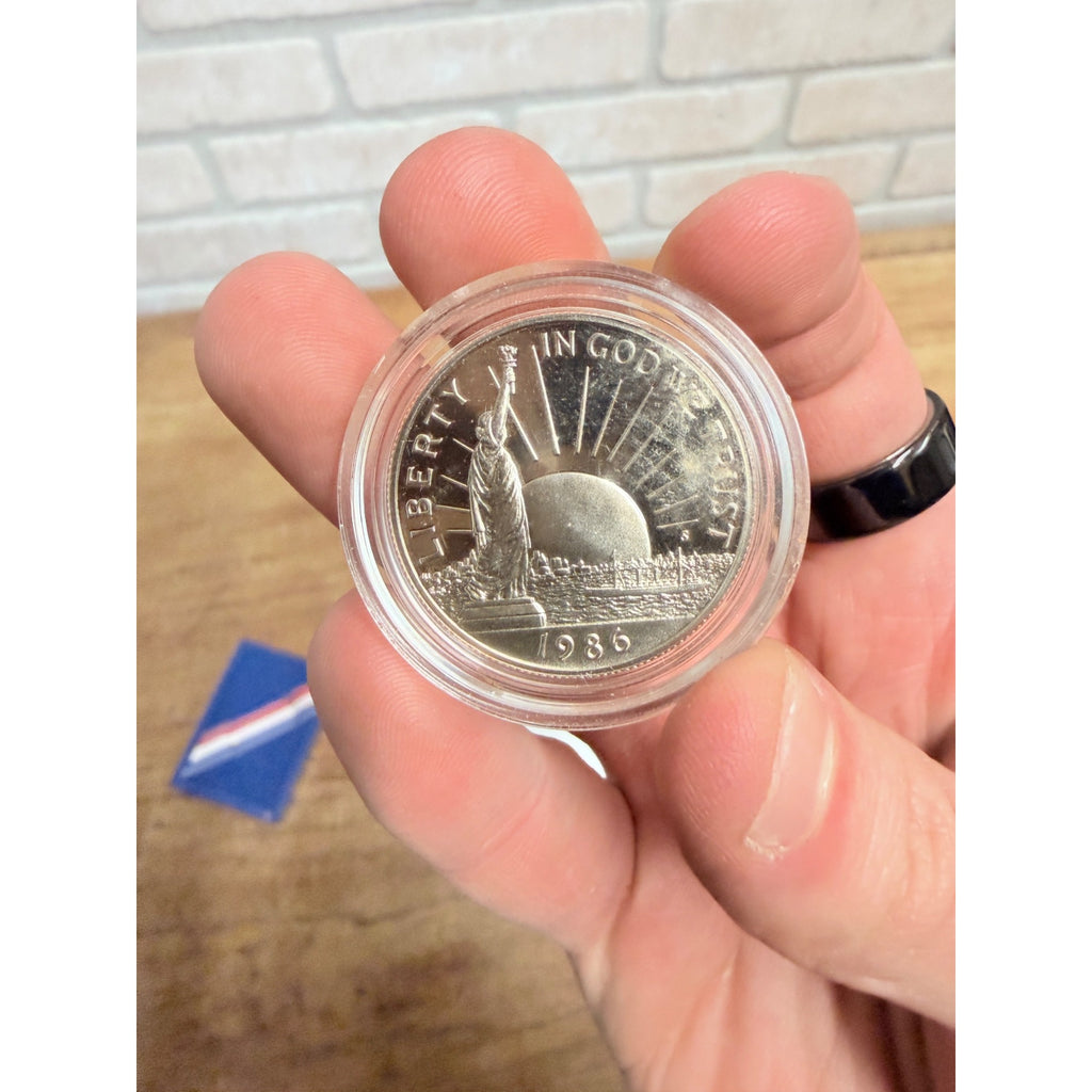 1986 Statue of Liberty Proof Half Dollar Commemorative Coin Original Box Pack.
