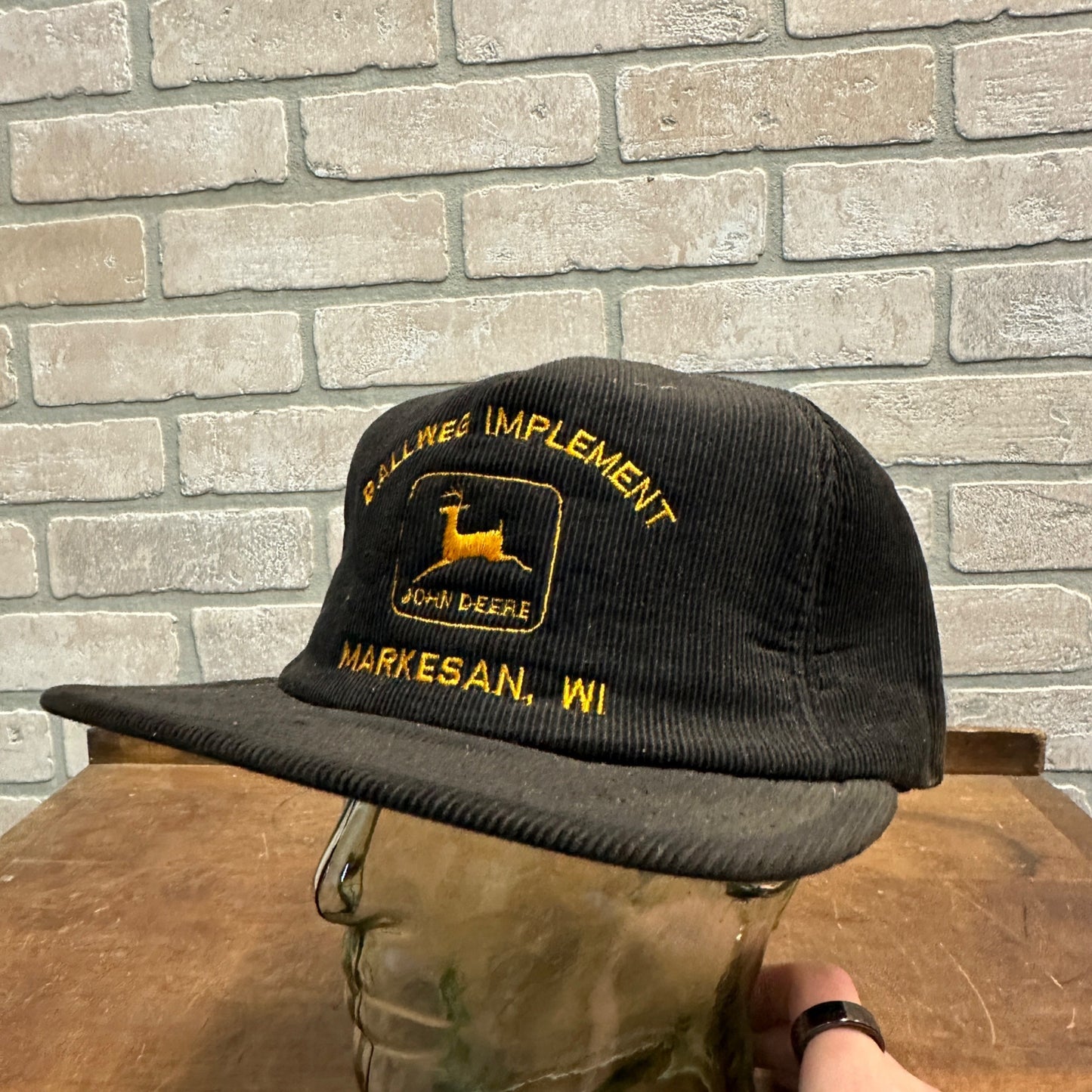 VINTAGE BALLWEG IMPLEMENT JOHN DEERE RIBBED MARKESAN WI RETRO SNAPBACK HAT BLACK