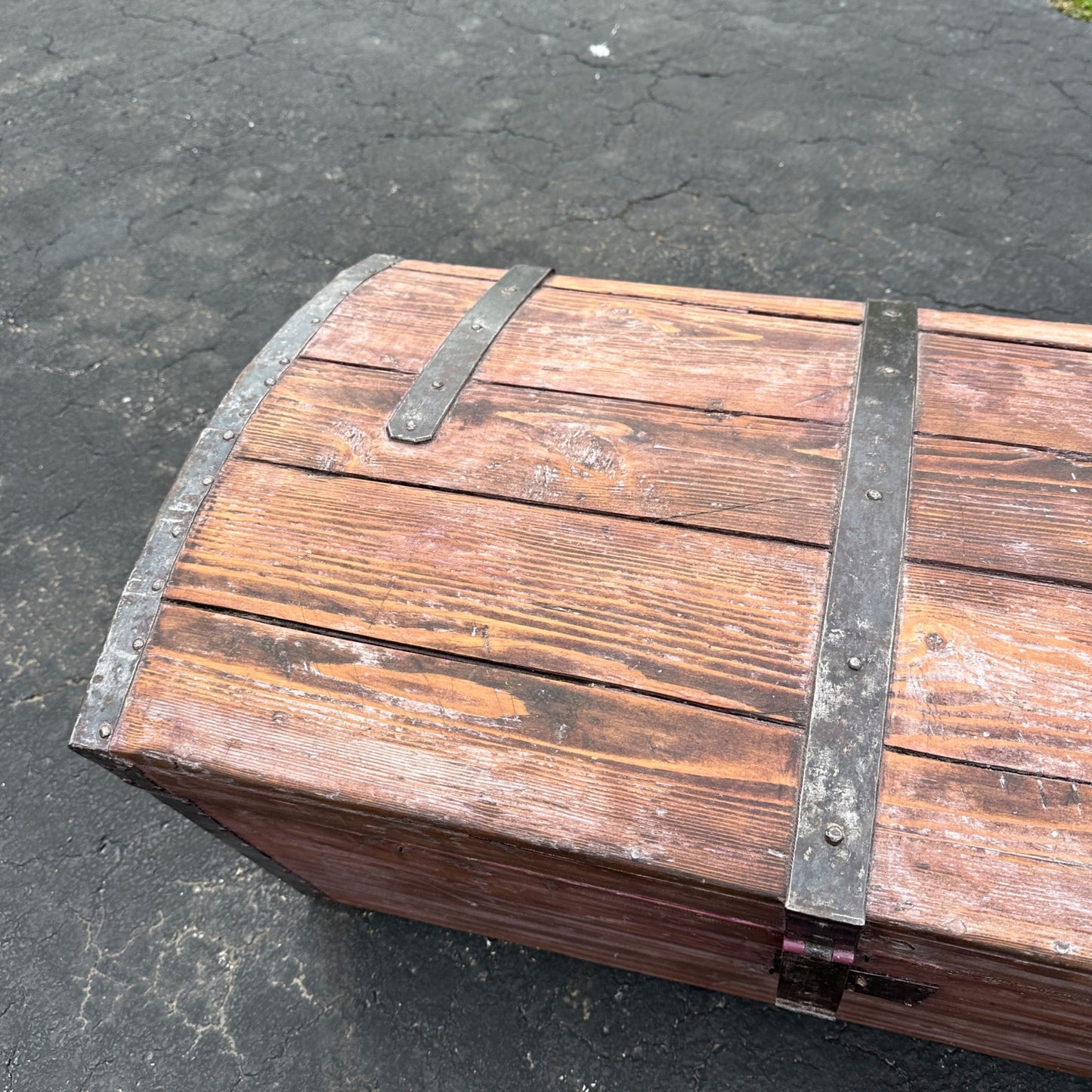 Antique Primitive Hunchback Immigrants Wooden Trunk w/ Key