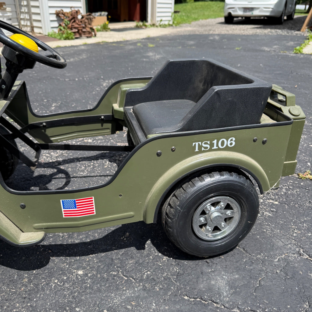 Vintage 1970s US Army Willys Jeep Child's Toy Pedal Car Green Munchkin Motors TS106
