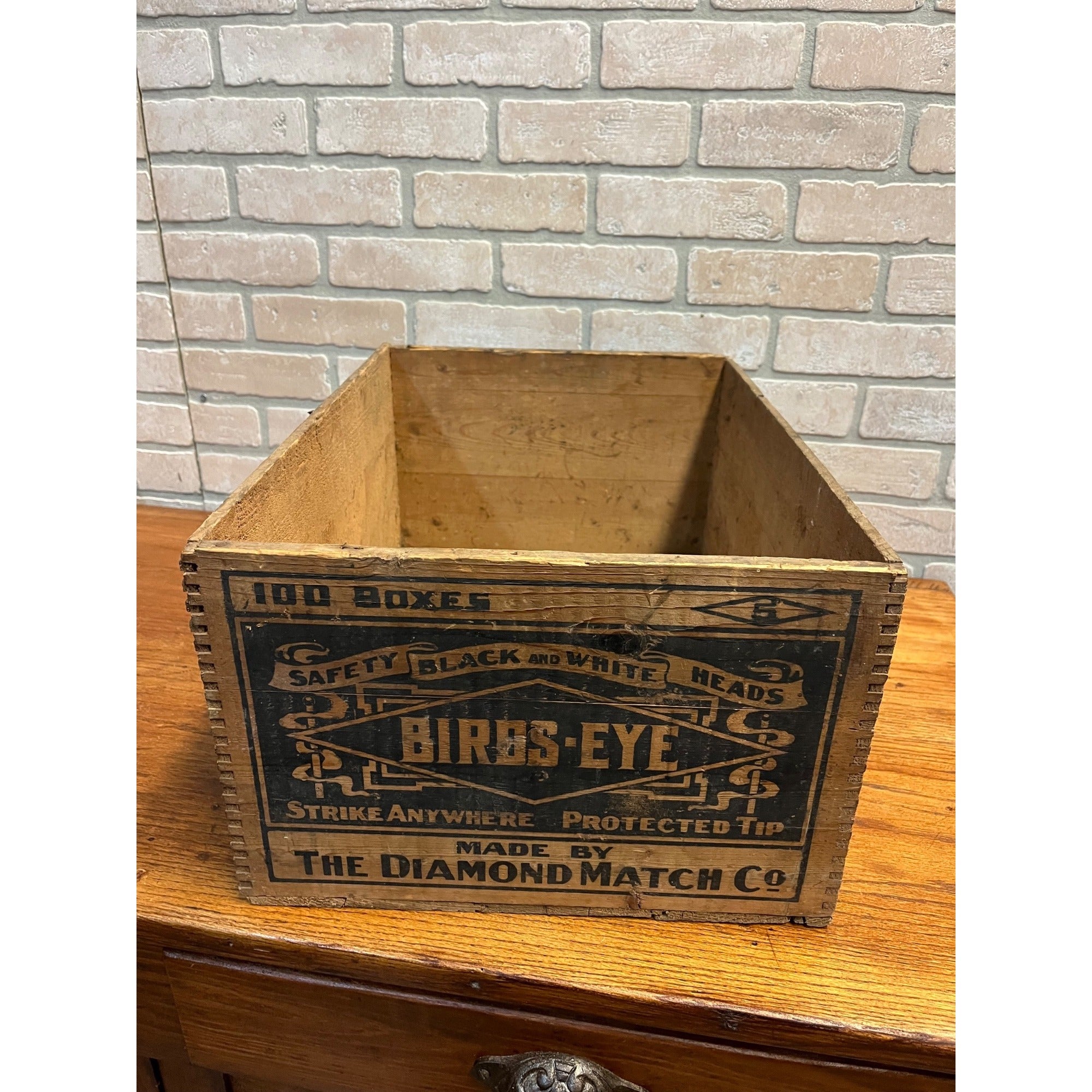 Vintage Birds-Eye Matches Wooden Crate Box Advertising Diamond Match Co