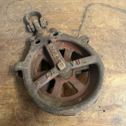 Antique Hudson Cast Iron Farm Barn Trolley Drop Pulley RA 77 - Excellent!