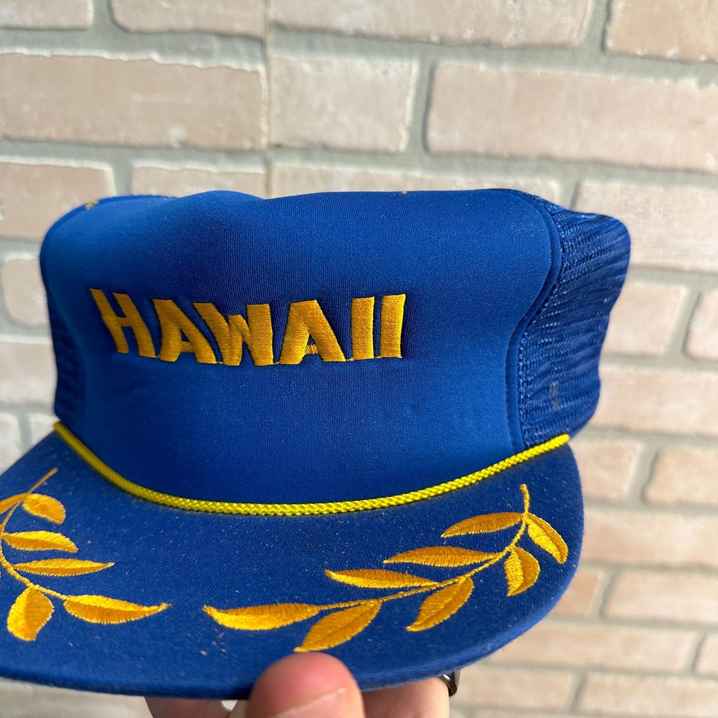 HAWAII HAT CAP SNAPBACK TRUCKER MESH VTG PEARL HARBOR MILITARY BLUE GOLD MARINES